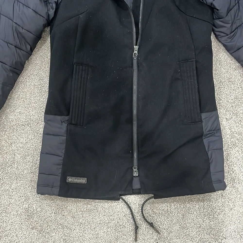 Columbia Black Hooded Winter Jacket - Picture 3 of 8